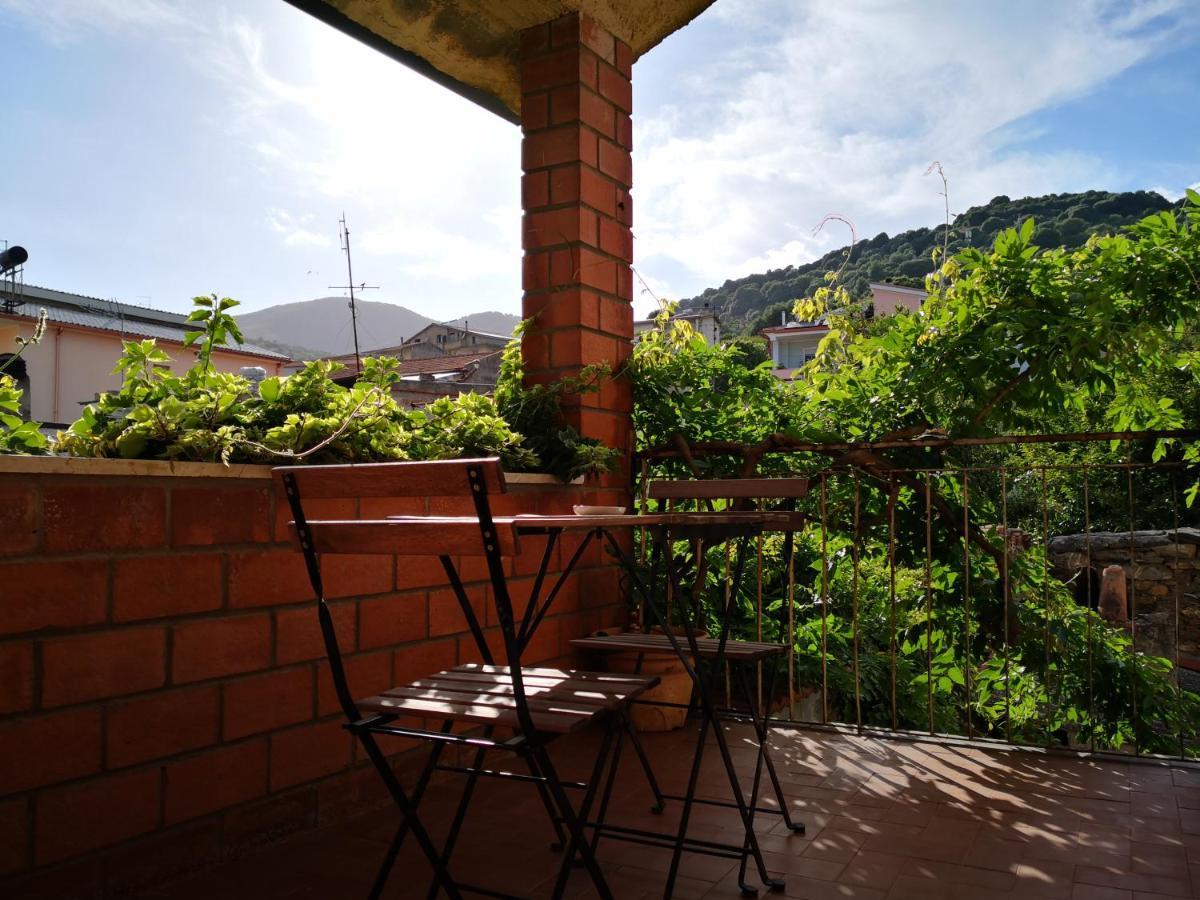 Zia Chiarina Bed & Breakfast San Nicolo Gerrei Dış mekan fotoğraf